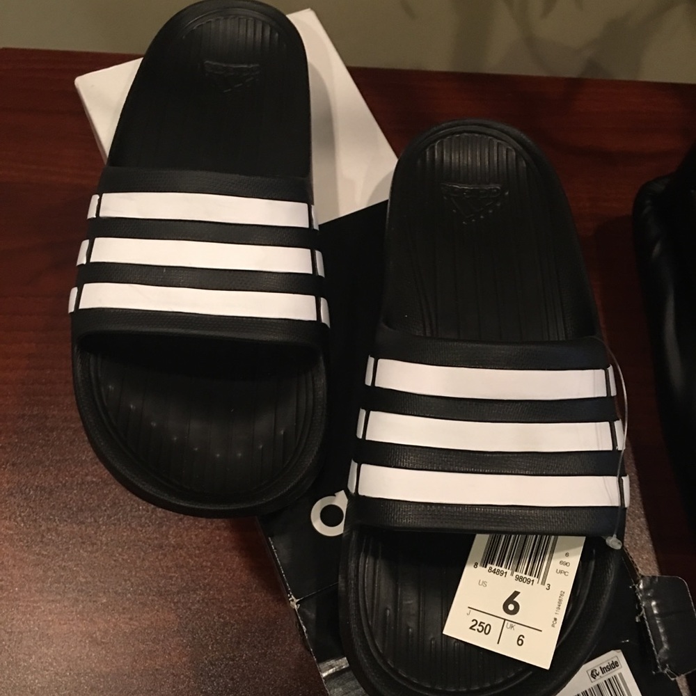 (SOLD)Adidas water slides